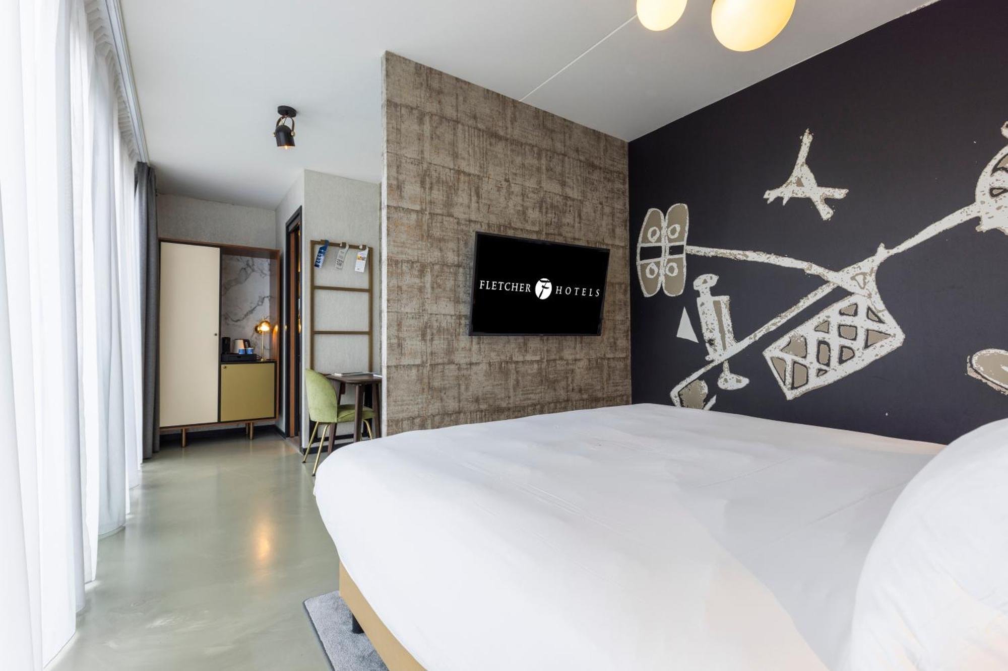 Double Room,1578460868:JPEG